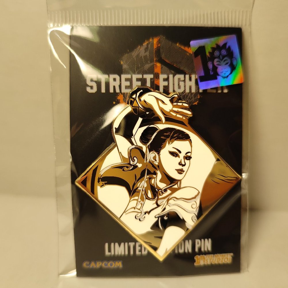 Street Fighter Chun Li Official Capcom Enamel Pin